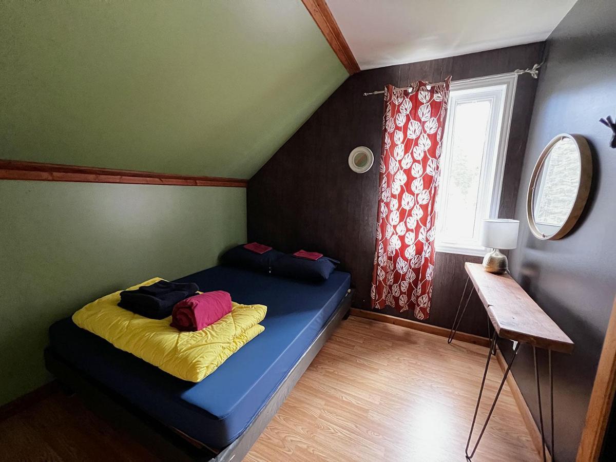 Chill Shack - Auberge Jeunesse Sainte Anne des Monts Bagian luar foto